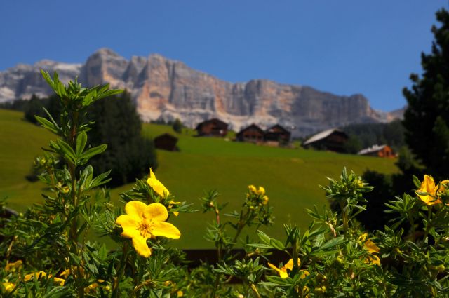 Hikes in Alta Badia Image: Hikes in Alta Badia